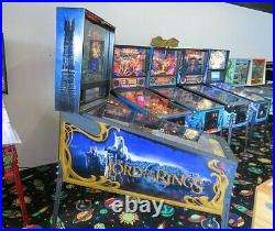 The Lord of the Rings Pinball Machine. Stern. South Florida. LOTR