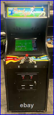 10 YARD FIGHT ARCADE MACHINE by TAITO 1984 (Excellent Condition) RARE 10 YARD FIGHT ARCADE MACHINE by TAITO 1984 (Excellent Condition) RARE