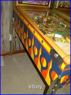 1959 Gottlibe WORLD BEAUTIES Pinball