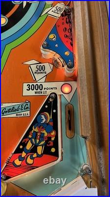 1972 Outer Space PINBALL MACHINE FULLY REFURBISHED PLAYS GREAT 2 PLAYERS SPACE