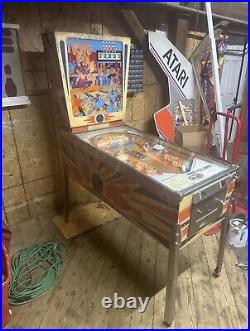 1973 Gottlieb King Pin Pinball Machine