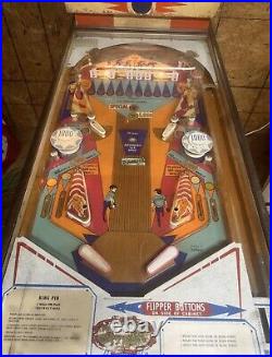 1973 Gottlieb King Pin Pinball Machine