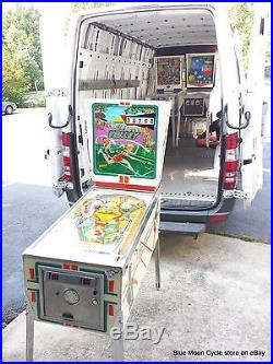 1976 Volley Pinball Machine by Gottlieb, D. & Co