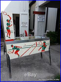 1976 Volley Pinball Machine by Gottlieb, D. & Co