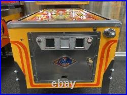 1978 BALLY STriKES AND SPARES PINBALL MACHINE CLASSIC LEDS PLAYS GREAT BOWLING