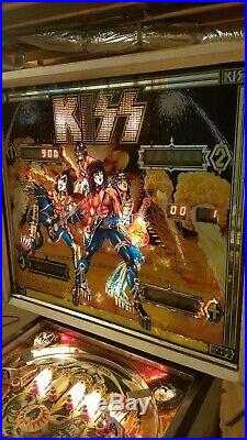1978 KISS pinball Machine By Bally