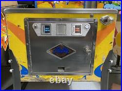 1979 Bally Original Star Trek Pinball Machine Kirk Mccoy Uhura Spock Leds