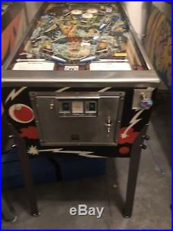1979 Williams FLASH pinball machine
