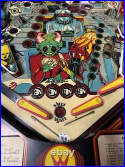 1980 Alien Poker Pinball Machine Professional Techs Nice Example