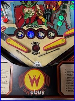 1980 Alien Poker Pinball Machine Professional Techs Nice Example