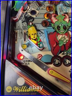 1980 Alien Poker Pinball Machine Professional Techs Nice Example