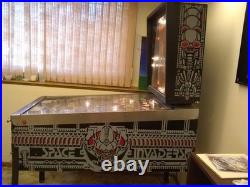 1980 Space Invaders wide body pinball maching