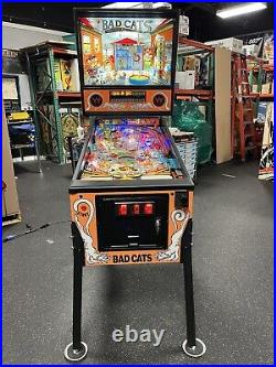 1989 Bad Cats Pinball Machine Leds Profesional Techs Leds Tons Of Extras Badcats