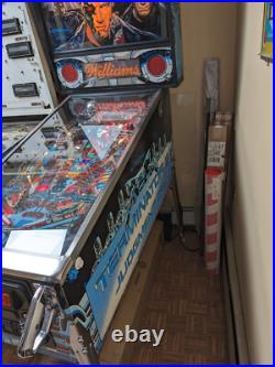 1991 Williams Terminator 2 Pinball Machine Will ship to you at my cost