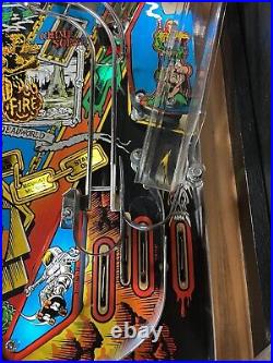 1993 Judge Dredd Pinball Machine Leds Professional Techs Topper Comics