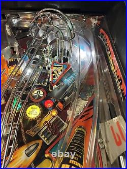 1993 Judge Dredd Pinball Machine Leds Professional Techs Topper Comics