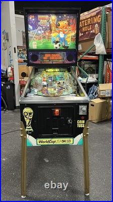1994 World Cup Soccer Pinball Machine Professional Techs Plays Great Leds