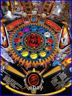 1995 No Fear Dangerous Sports Pinball Machine Plays Great Leds