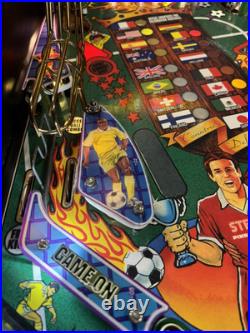 2000 Striker Xtreme Pinball Machine Leds Professional Techs Plays Great Soccer