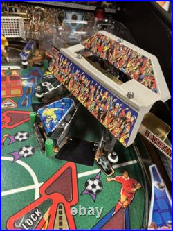 2000 Striker Xtreme Pinball Machine Leds Professional Techs Plays Great Soccer