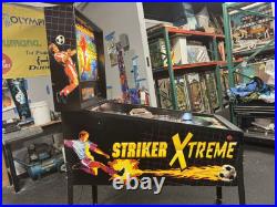 2000 Striker Xtreme Pinball Machine Leds Professional Techs Plays Great Soccer