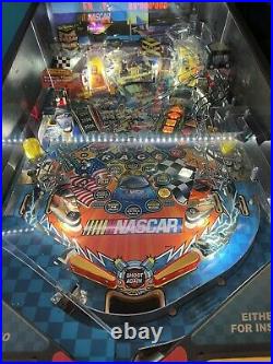 2005 Stern NASCAR Pinball Machine