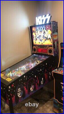 2015 Stern KISS Pro Pinball Machine With Topper And Many Extras Super Nice