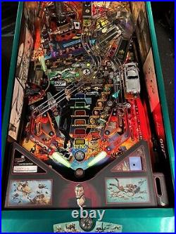 2022 Stern James Bond 007 Le Limited Edition Pinball Machine Plays Great