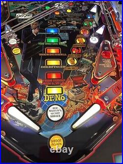 2022 Stern James Bond 007 Le Limited Edition Pinball Machine With Topper