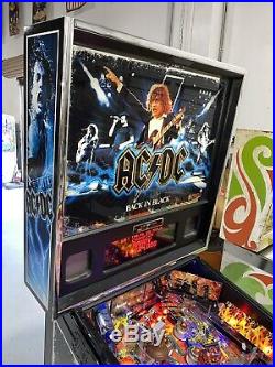 AC/DC Back in Black Limited Pinball Machine #218 of 300 Free Shipping Stern