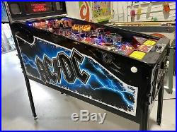 AC/DC Back in Black Limited Pinball Machine #218 of 300 Free Shipping Stern