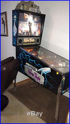 Addams Family Pinball Machine Full Sized Arcade Game Classic Works great! L@@K