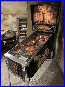 Addams family pinball machine