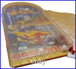 Auto Race Wolverine bagatelle pinball vintage works fine