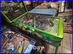 Avengers HULK Limited Pinball Machine Stern 1 Owner #199 of 250 Signed by LOU
