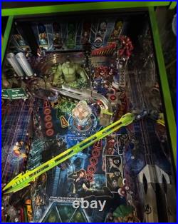 Avengers HULK Limited Pinball Machine Stern 1 Owner #199 of 250 Signed by LOU