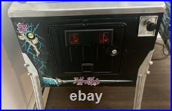 BALLY ADDAMS FAMILY PINBALL MACHINE BEAUTIFUL CONDITION LEDs