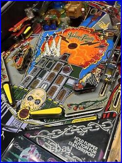 BALLY ADDAMS FAMILY PINBALL MACHINE GREAT CONDITION LEDs