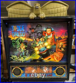 BALLY JUDGE DREDD PINBALL MACHINE GREAT CONDITION LEDs