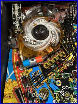 BALLY JUDGE DREDD PINBALL MACHINE GREAT CONDITION LEDs