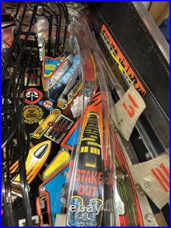 BALLY JUDGE DREDD PINBALL MACHINE GREAT CONDITION LEDs