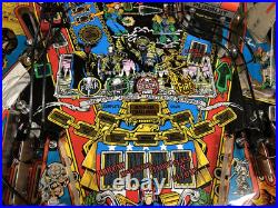 BALLY JUDGE DREDD PINBALL MACHINE GREAT CONDITION LEDs