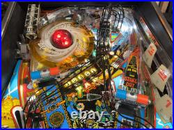 BALLY JUDGE DREDD PINBALL MACHINE GREAT CONDITION LEDs