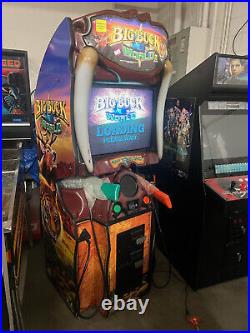 BIG BUCK HUNTER WORLD ARCADE MACHINE by RAW THRILLS 2007 (Excellent) RARE