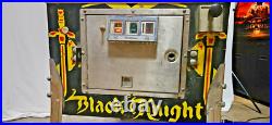 BLACK KNIGHT Pinball Machine Williams 1980 2784 BLACK KNIGHT Pinball Machine Williams 1980 2784