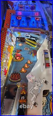 BUGS BUNNY'S BIRTHDAY BALL Pinball Machine Bally 1990 2112