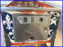 Bally Bobby Orr Power Play Pinball Machine