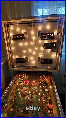 Bally Eight Ball Pinball Machine 1977