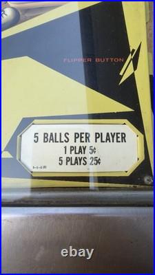 Bally Fireball Pinball C. 1970s Vintage American Analog Pinball Machine