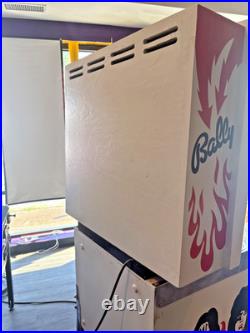 Bally Kiss Pinball Machine. HIGH END RESTORATION Bally Kiss Pinball Machine. HIGH END RESTORATION